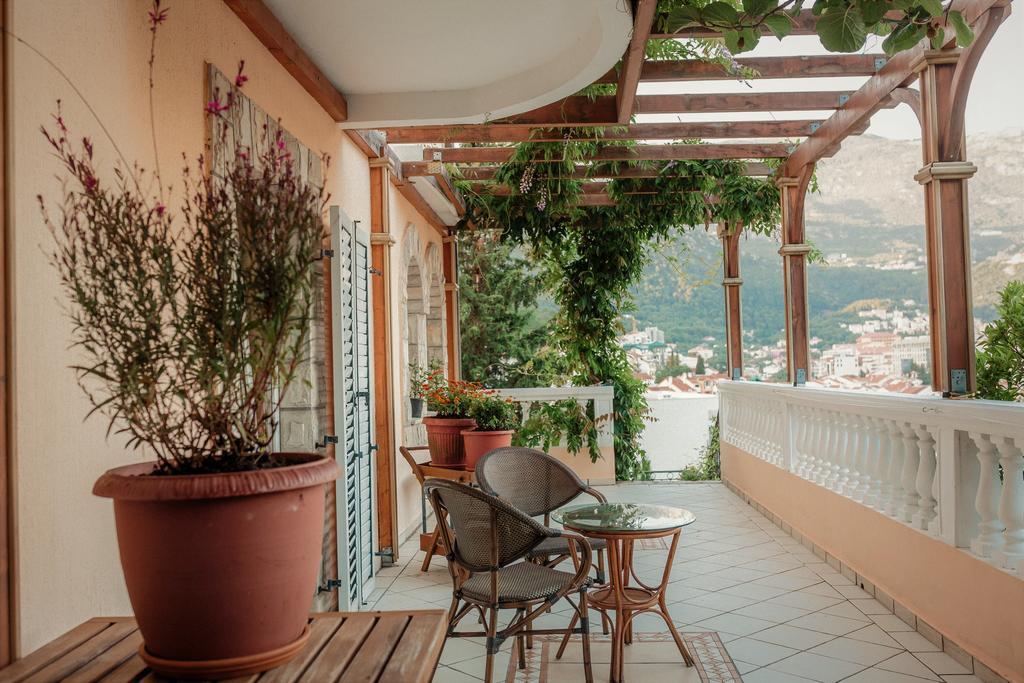 Damonte - Apartments And Rooms Budva Exterior foto